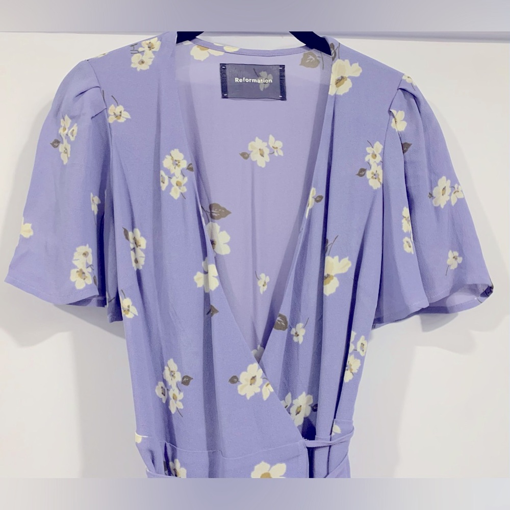 NWT, Reformation "Adele" Mini Wrap Dress w/ Flutter Sleeves in Lilac, Sz XS - Picture 3 of 9